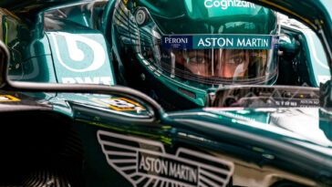 Aston Martin F1 Team Back to the back pitstopodium